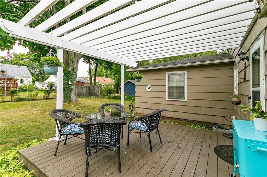 Armstrong Rd, Rochester, NY 14616