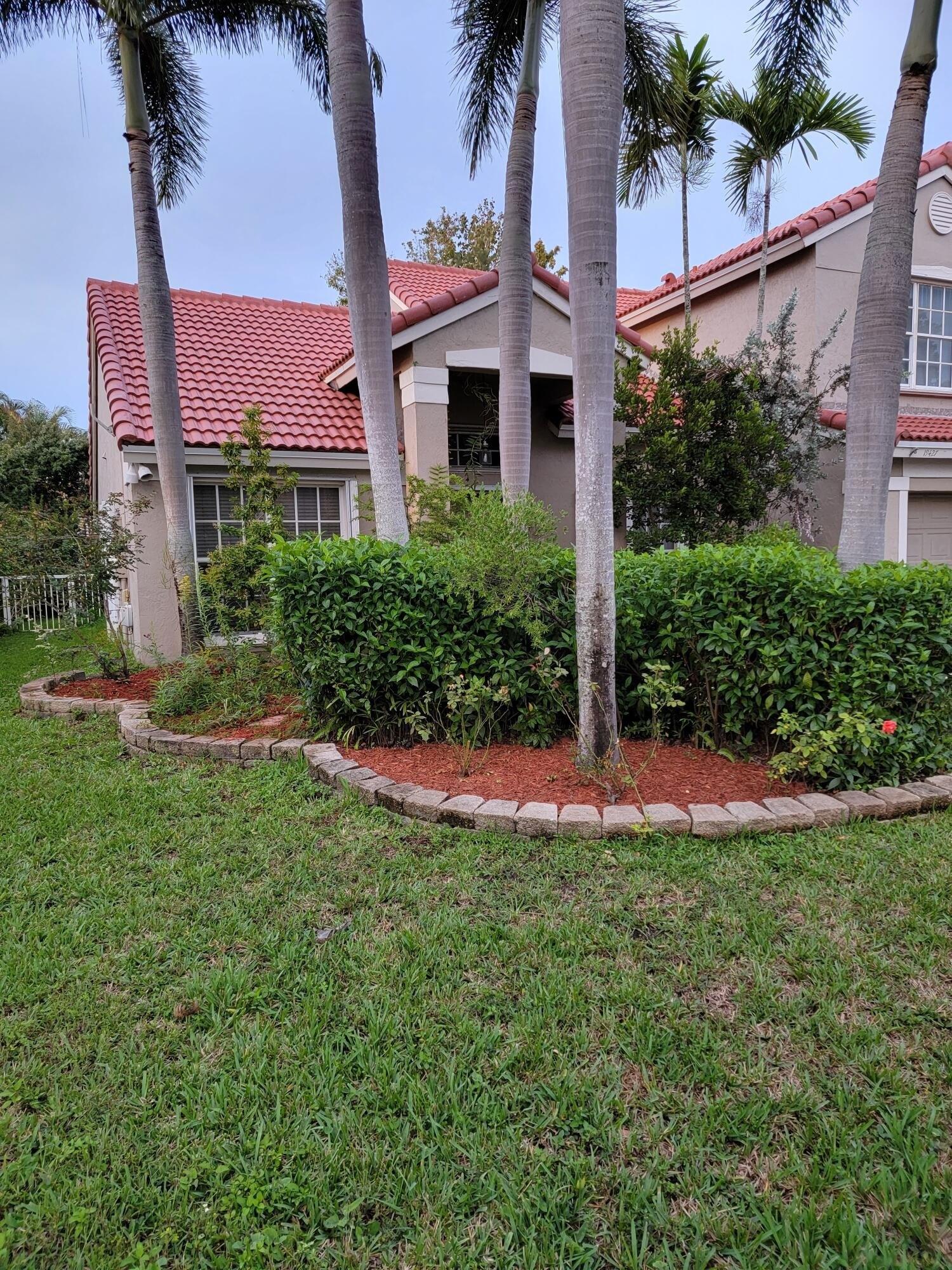 Nw 13th St, Pembroke Pines, FL 33029