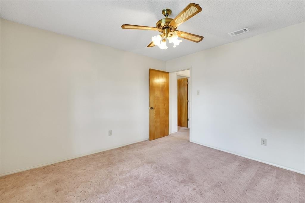 Quail Ridge Dr, North Richland Hills, TX 76180