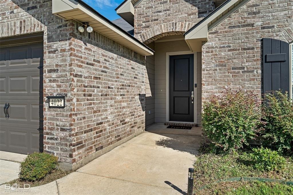 False River Dr, Bossier City, LA 71111