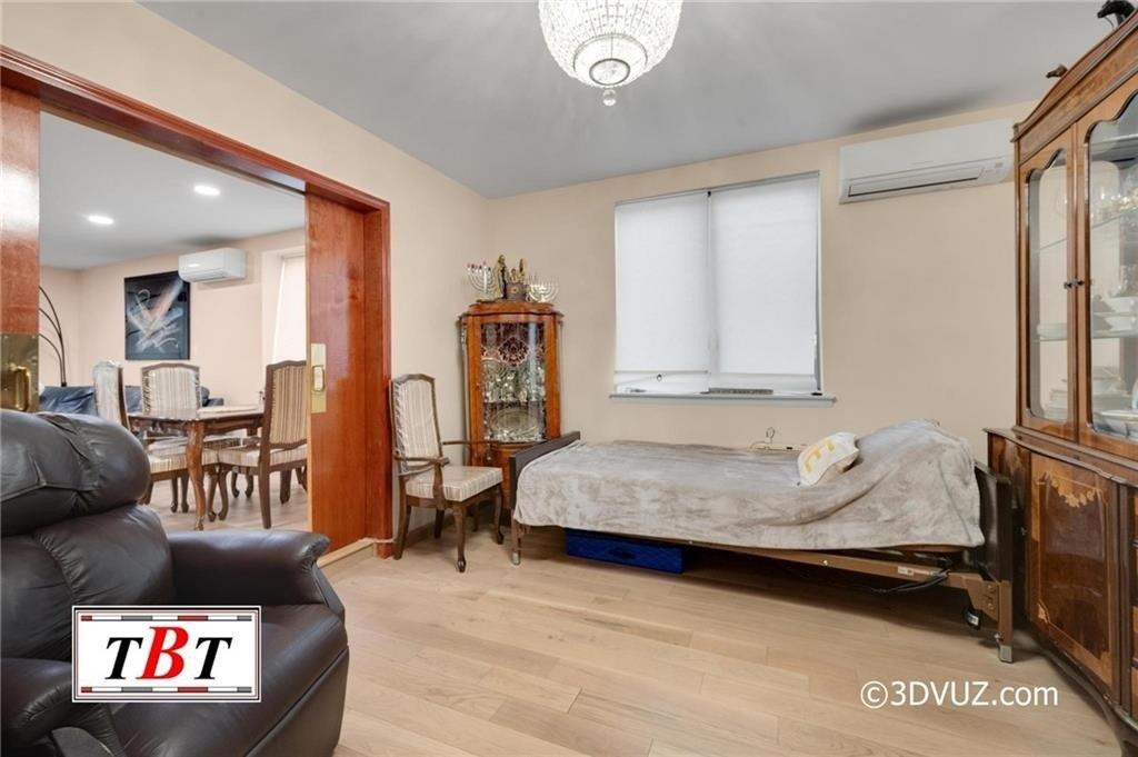 E 22nd St, Brooklyn, NY 11210