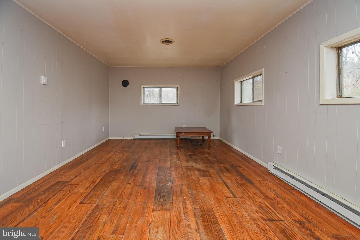Stormy Ln, Springfield, WV 26763