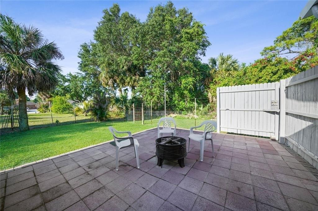 Donahue Ave, North Port, FL 34288