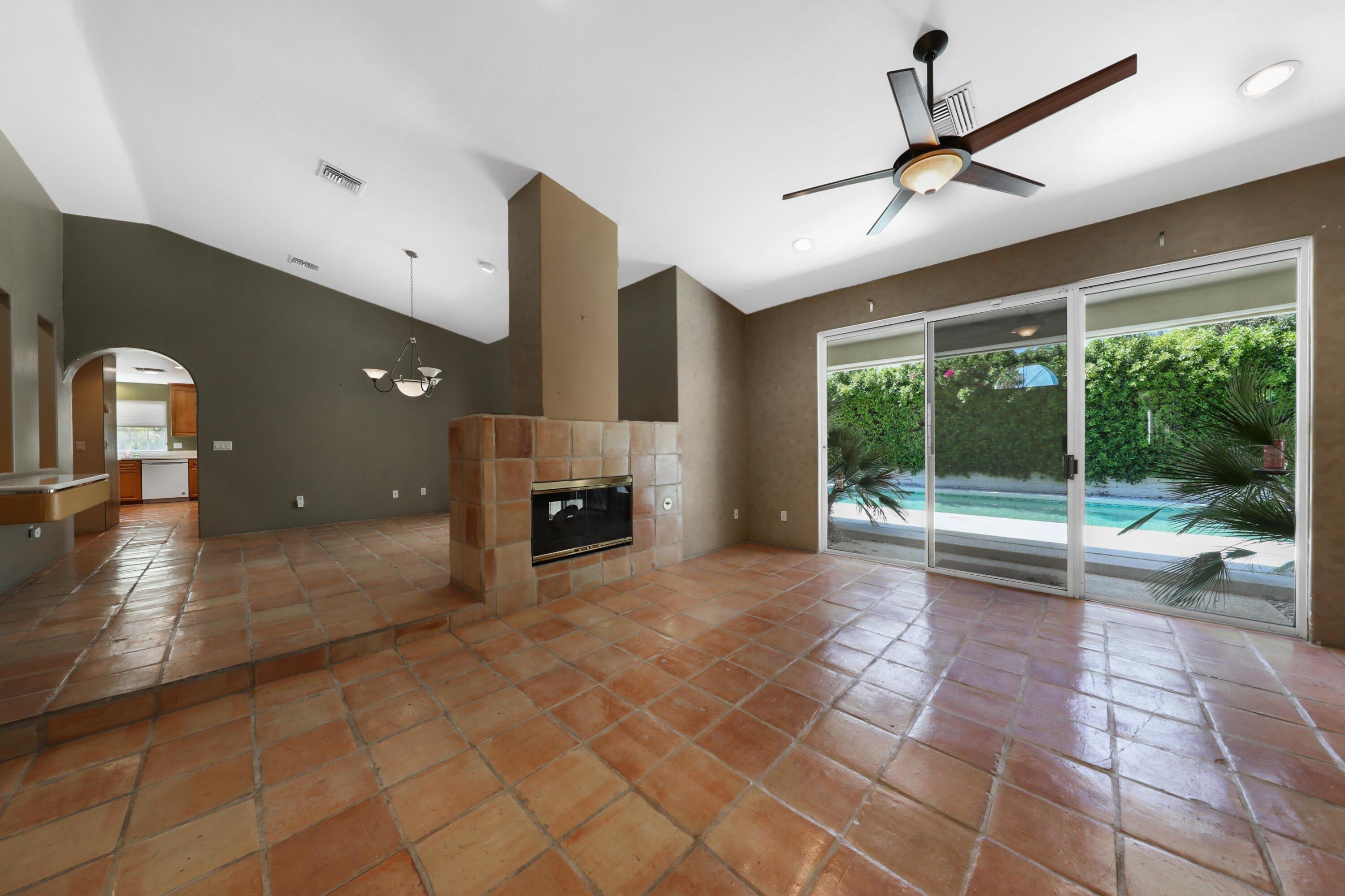 S Cove Dr, Indian Wells, CA 92210