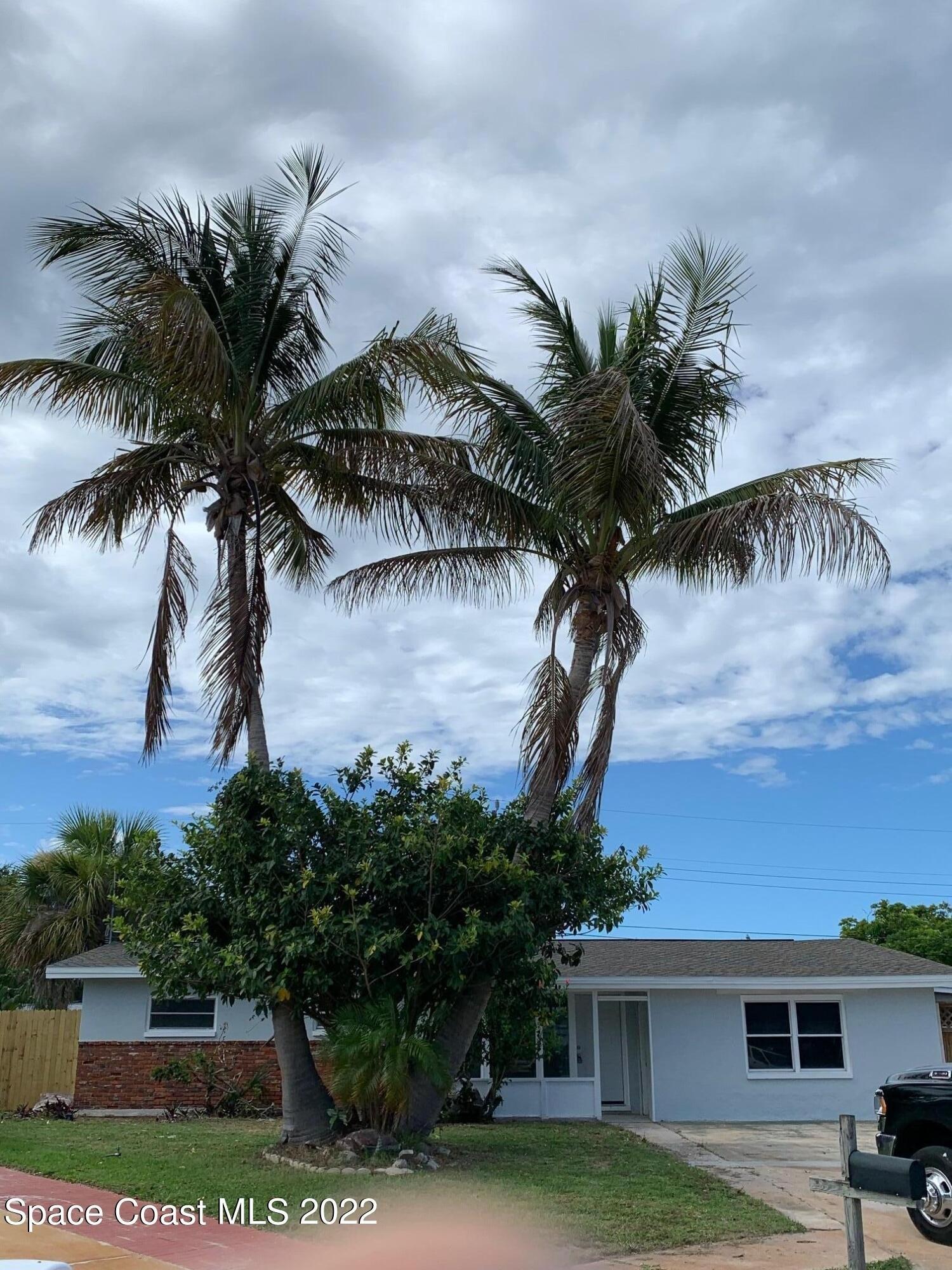 Hula Cir, Merritt Island, FL 32952