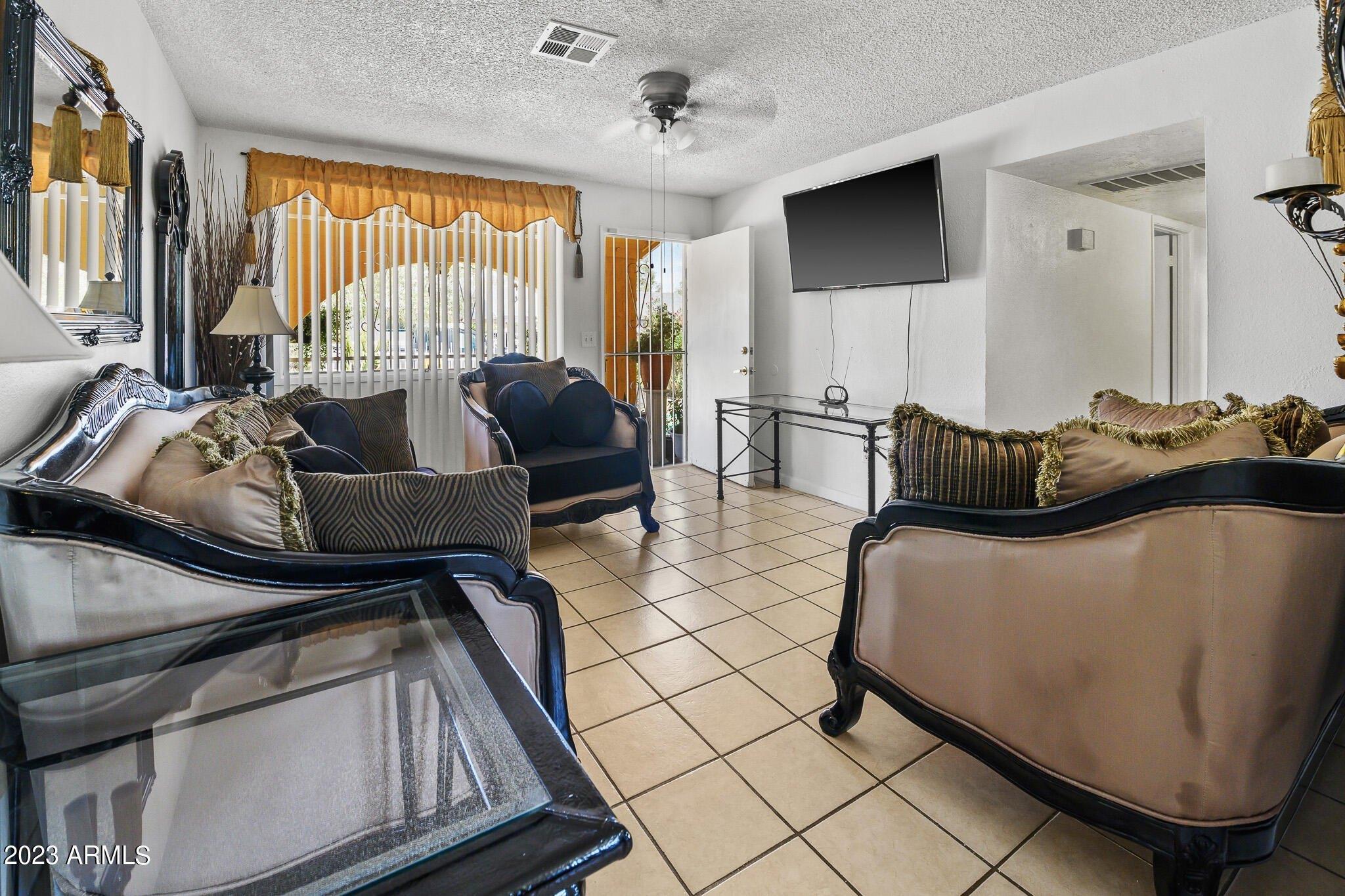 S 25th St, Phoenix, AZ 85042