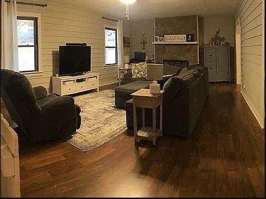 Point View Ct, Tyrone, GA 30290