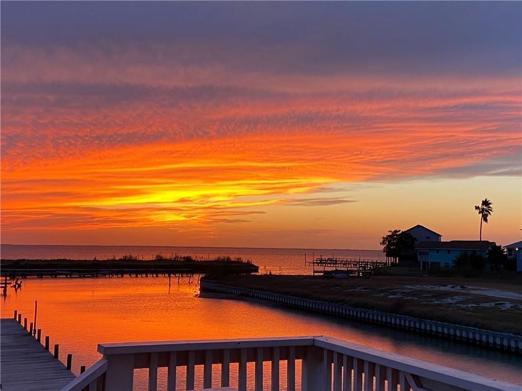 Rattlesnake Point Rd, Rockport, TX 78382