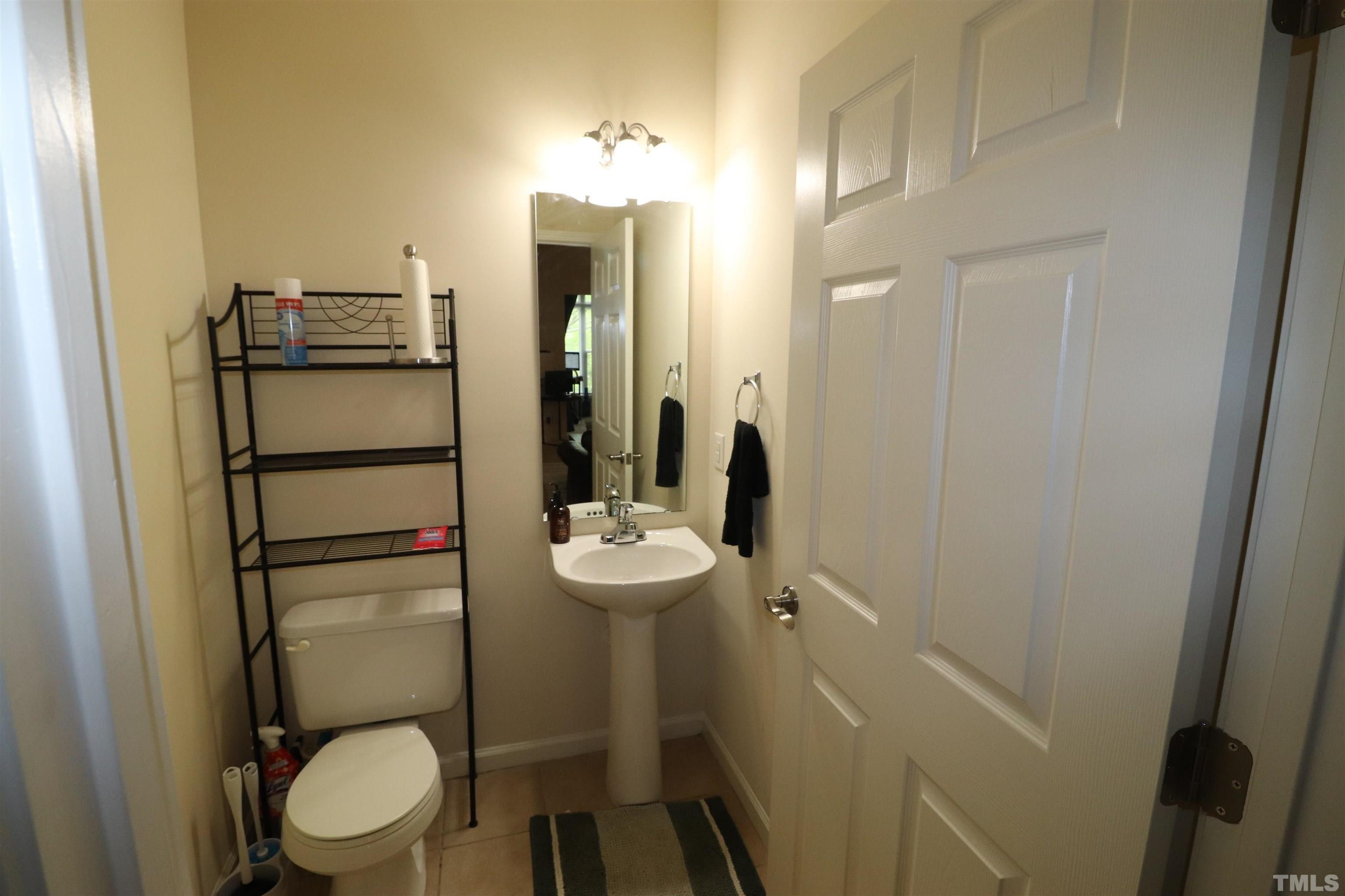 Huntscroft Ln, Raleigh, NC 27617
