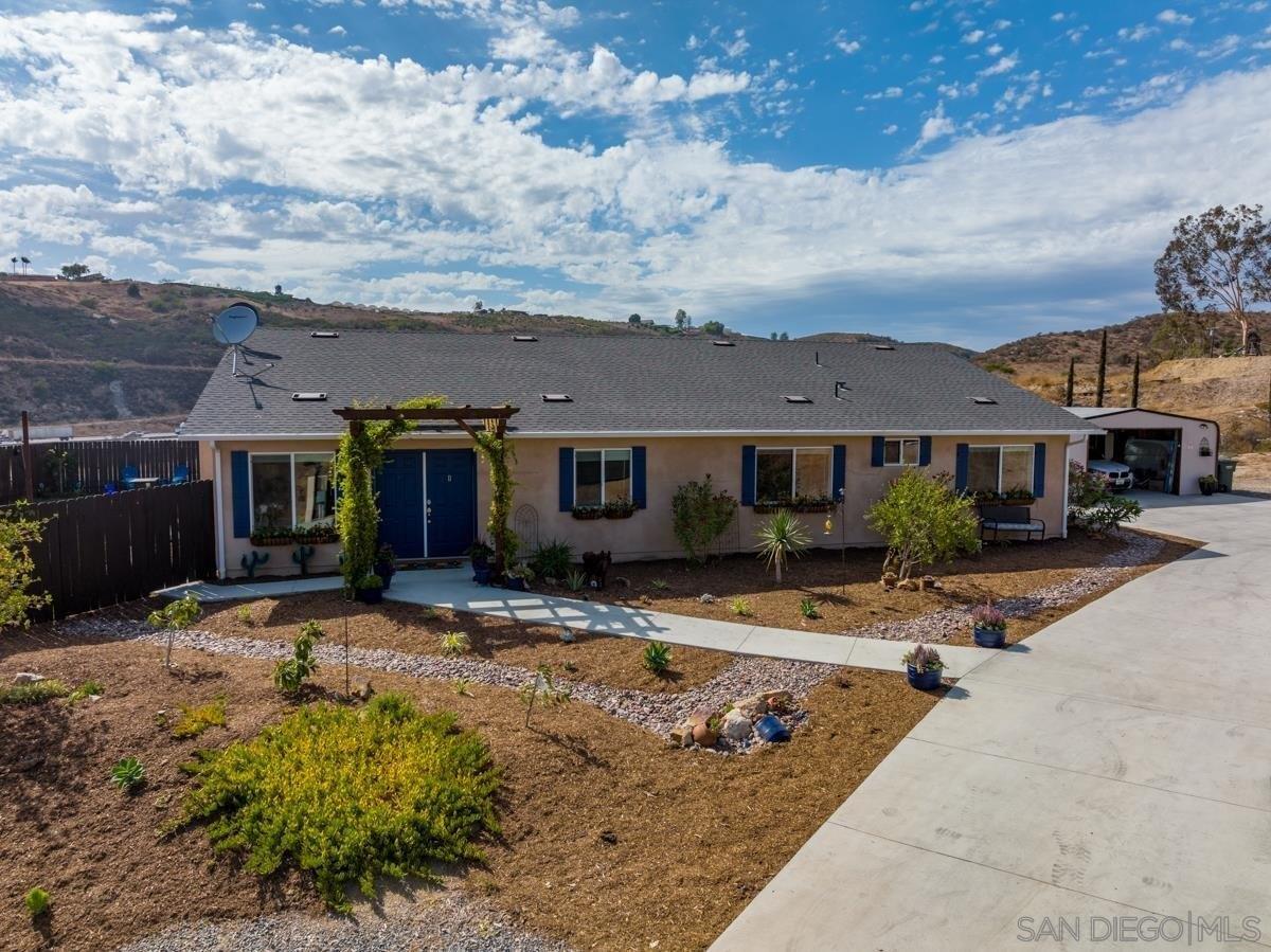 Palos Verdes Dr, Escondido, CA 92026