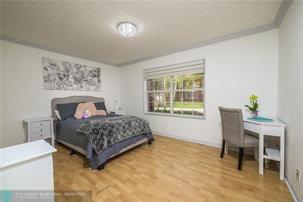 Cameron Dr, Weston, FL 33326