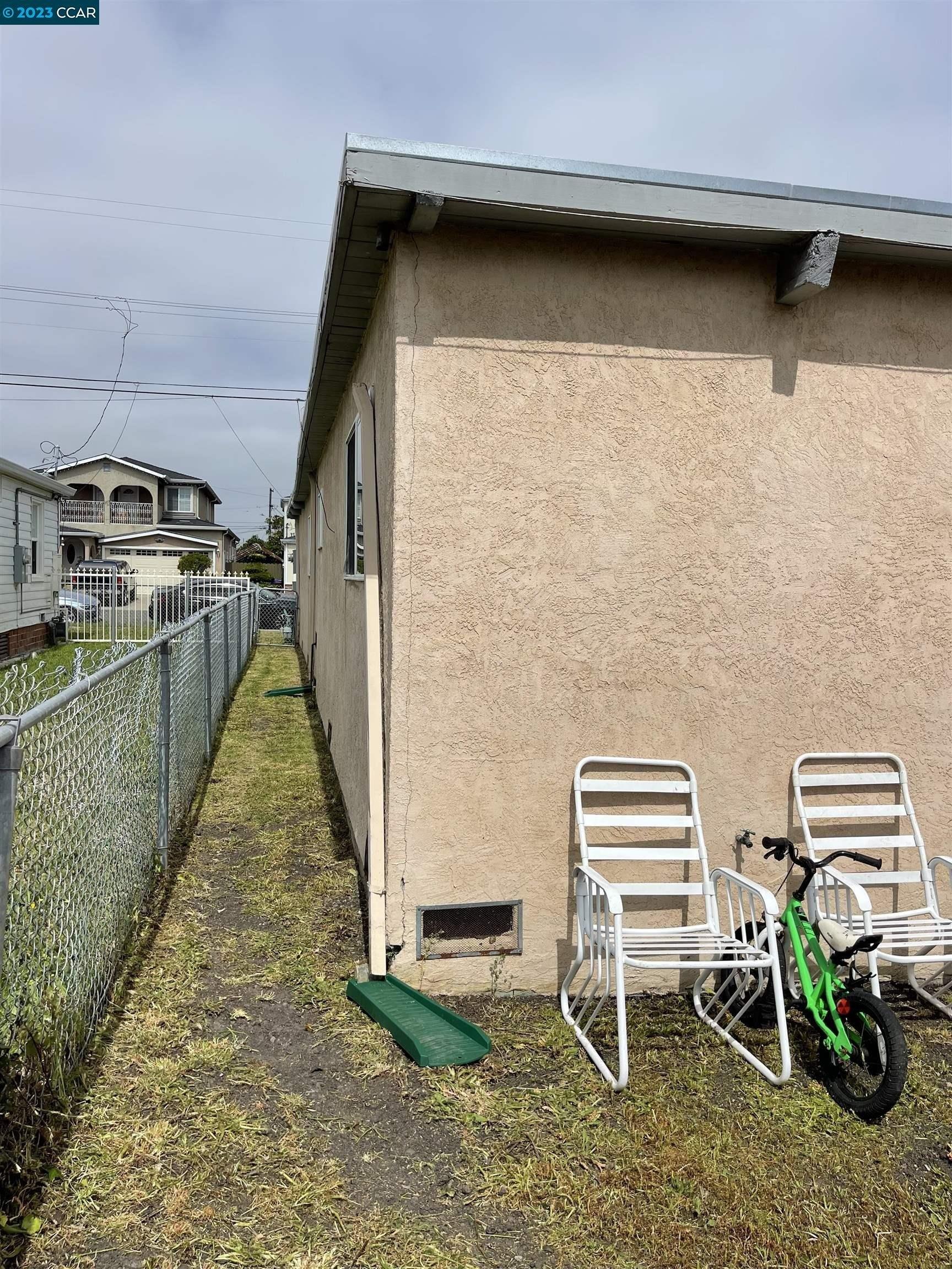 17th St, San Pablo, CA 94806