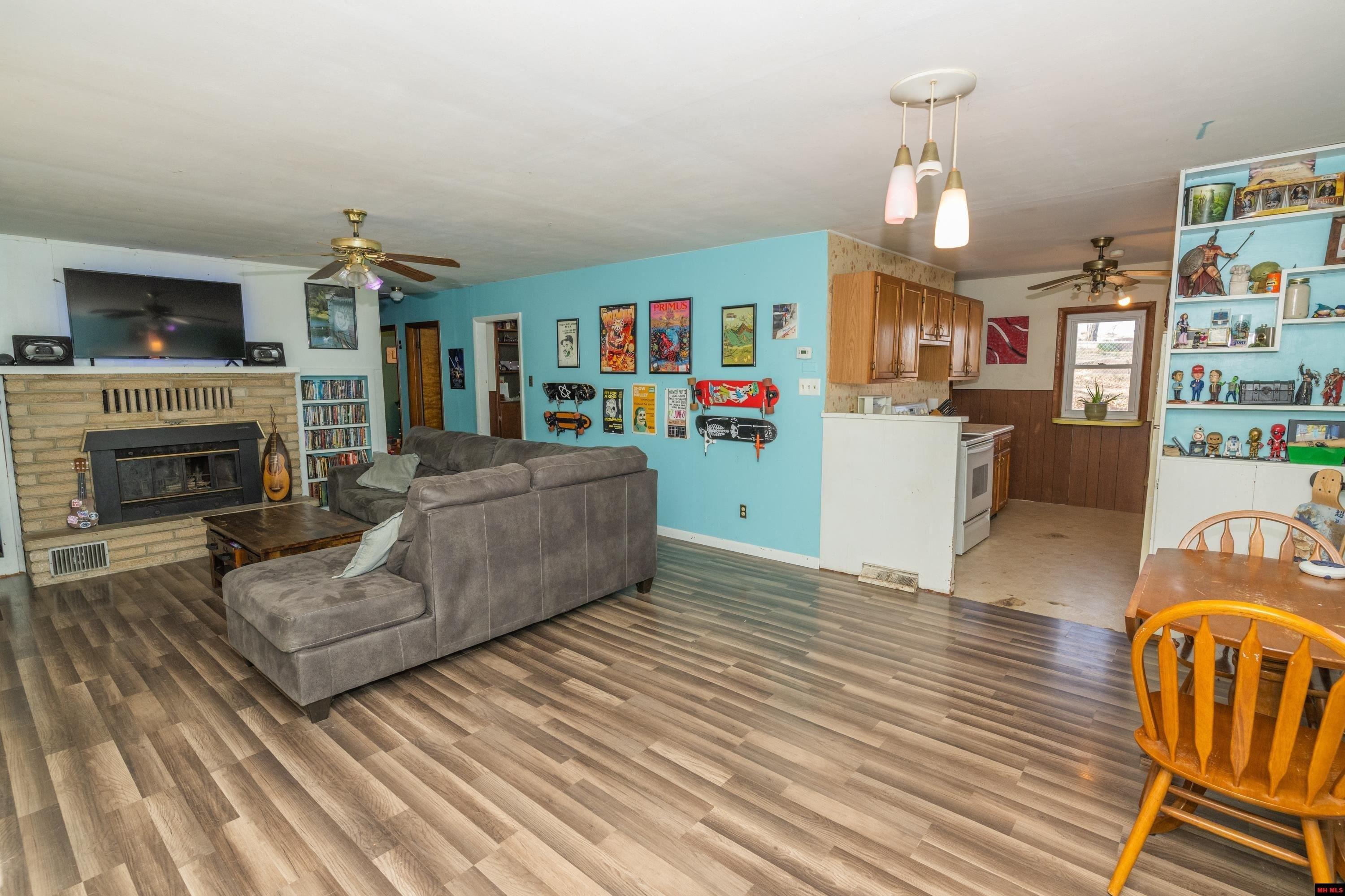 S Church St, Mountain Home, AR 72653