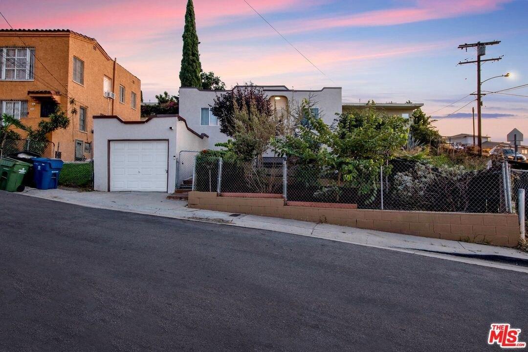 Comly St, Los Angeles, CA 90063