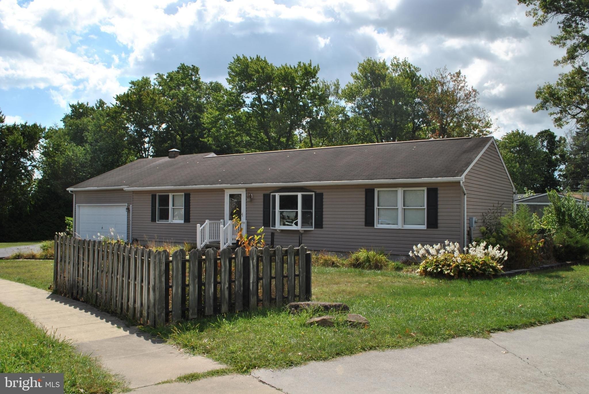 Abby Ln, Dover, PA 17315