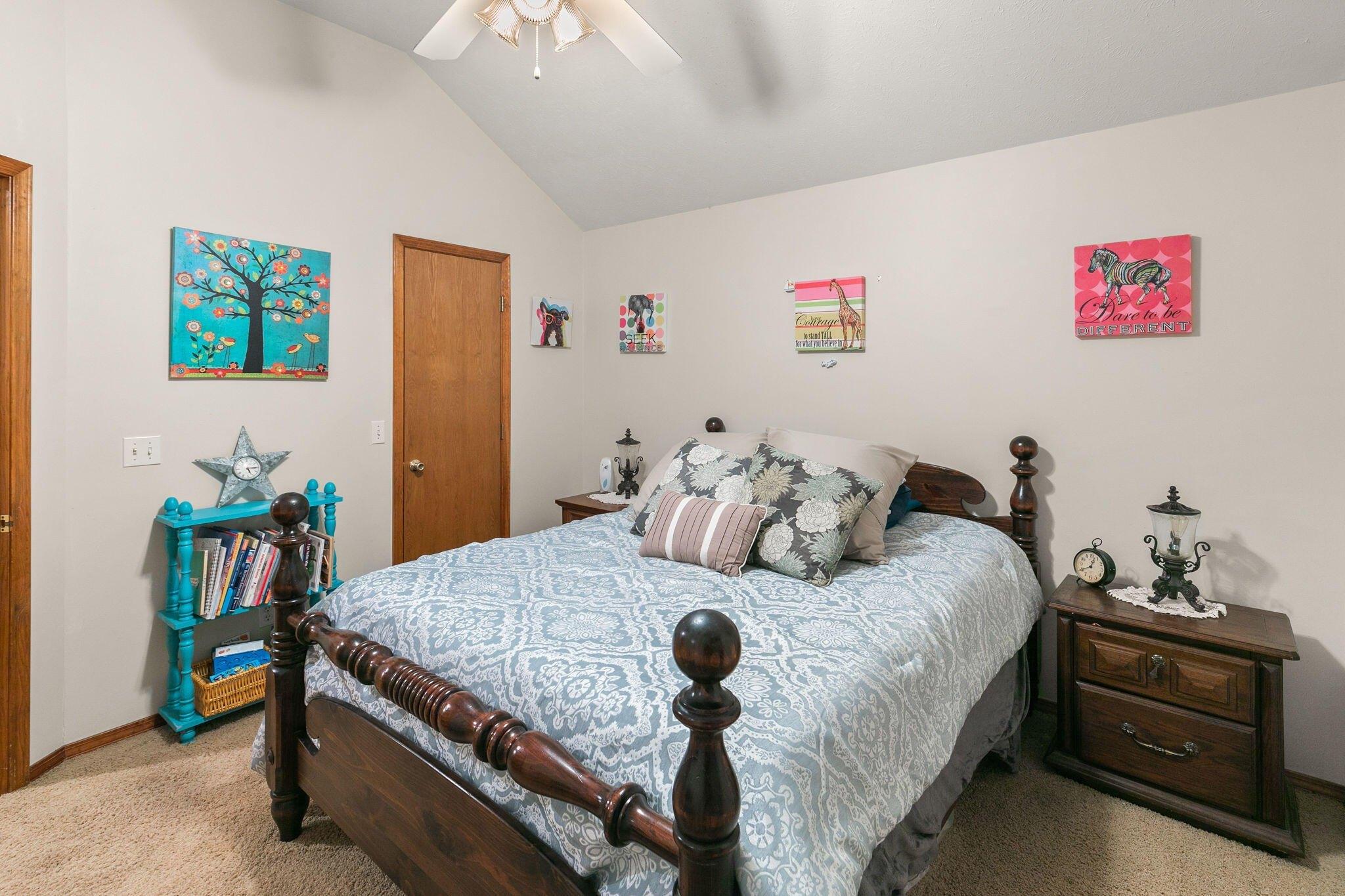 S Bryant St, Nixa, MO 65714