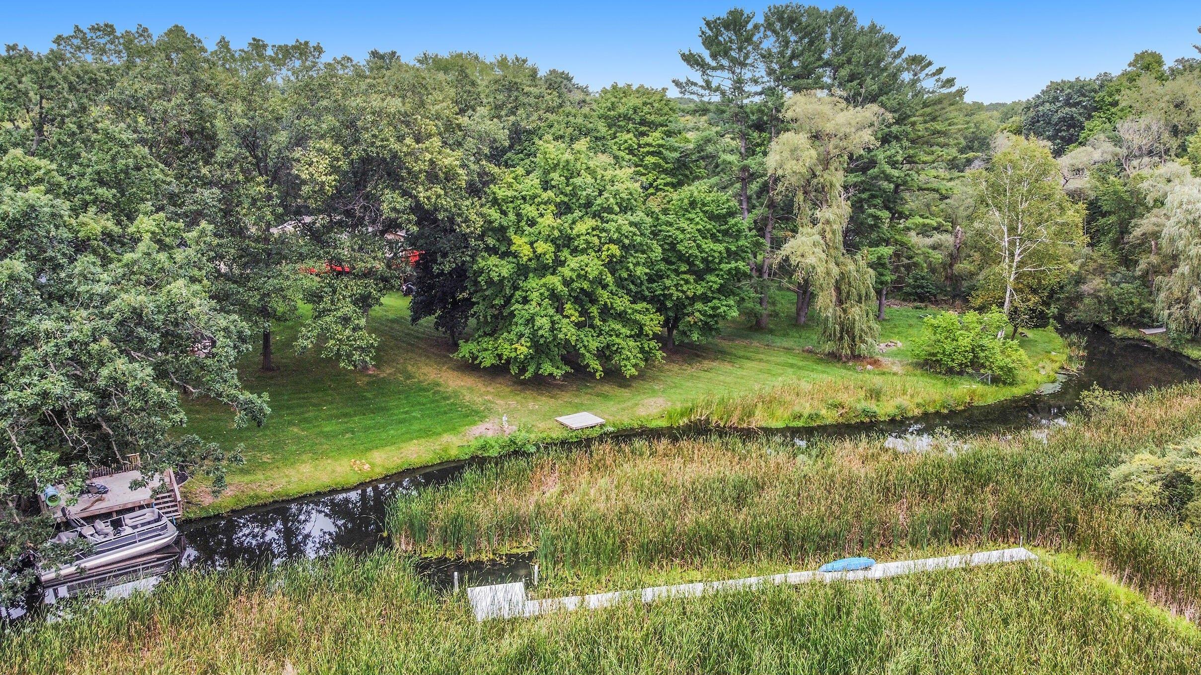 Thornapple Bayou Dr Se, Grand Rapids, MI 49512