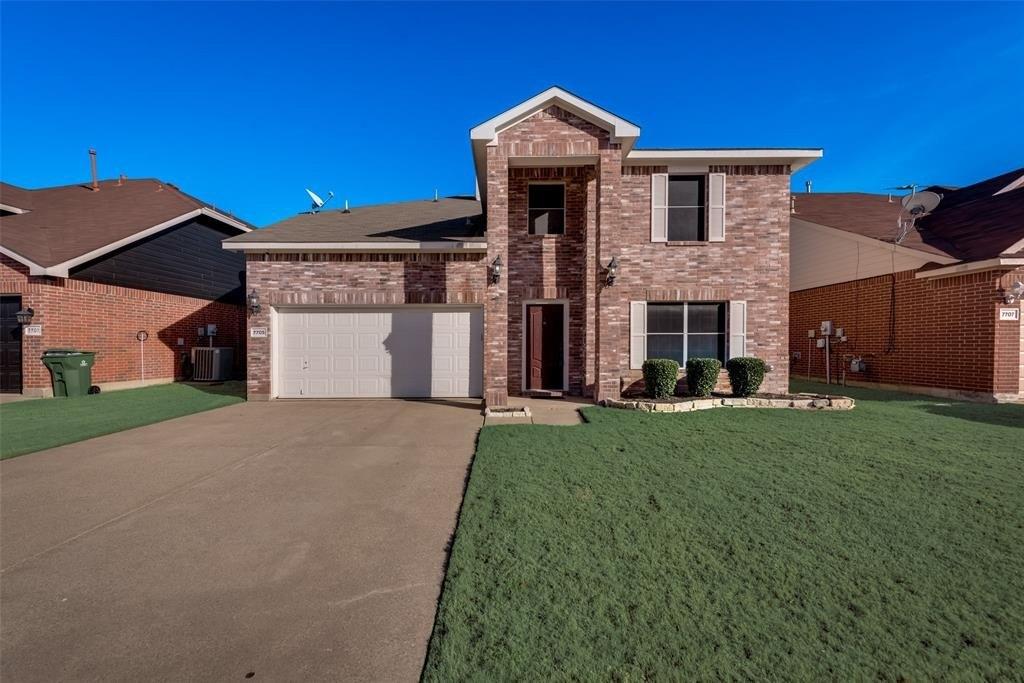 Tin Cup Dr, Arlington, TX 76001