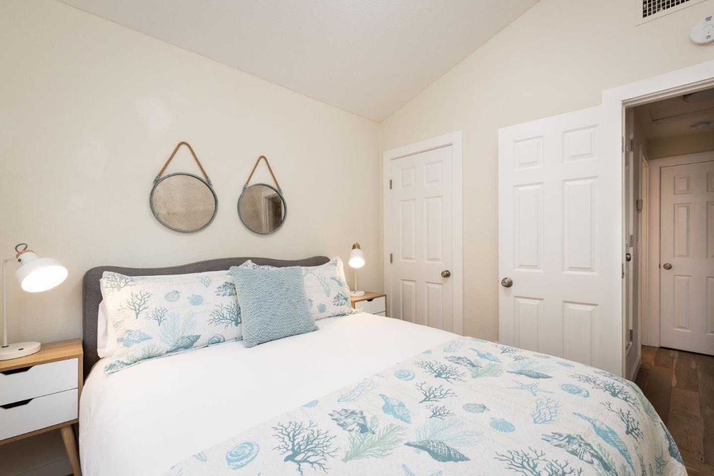 Lewis Ln, Pacifica, CA 94044