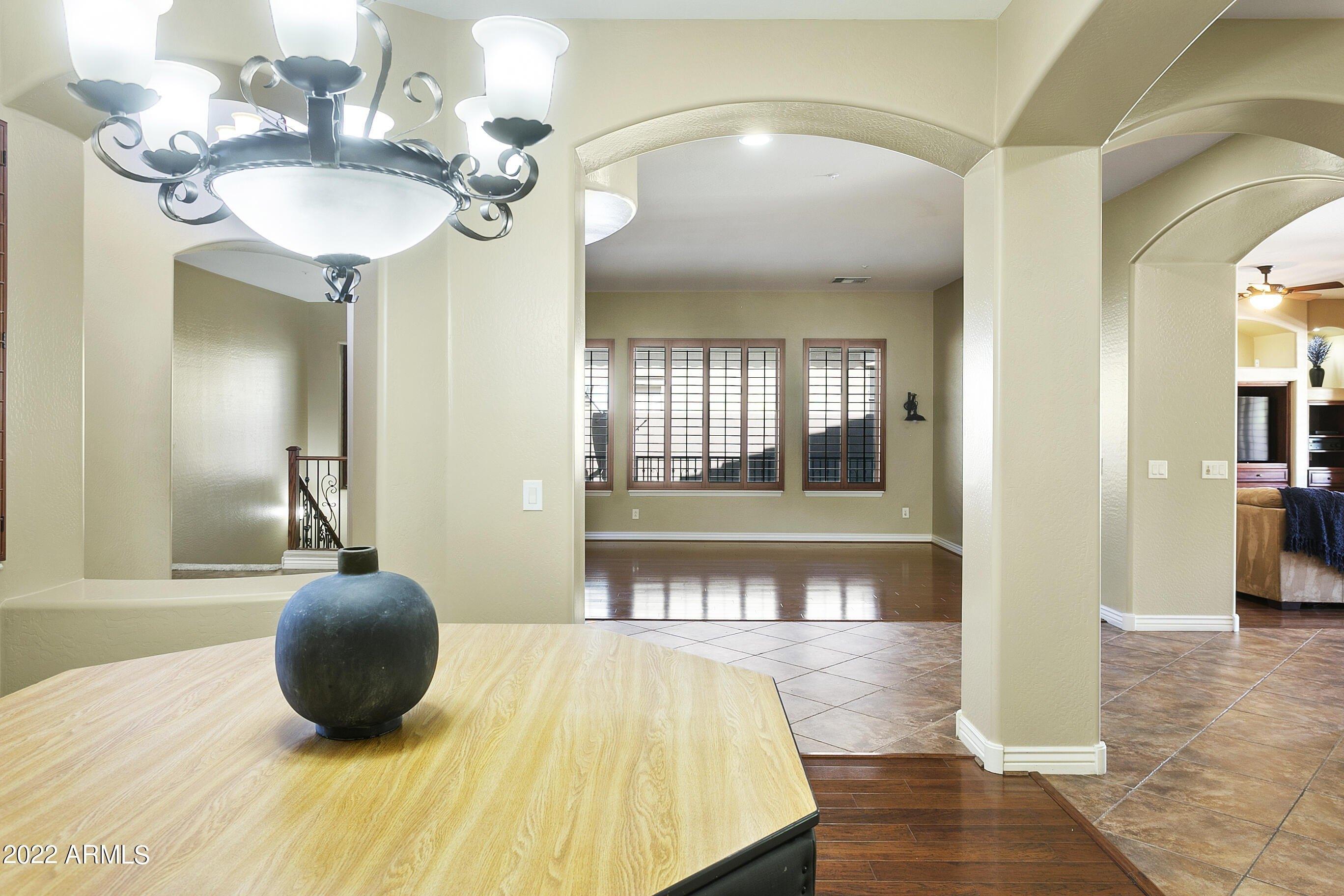 W Calle De Pompas, Phoenix, AZ 85085
