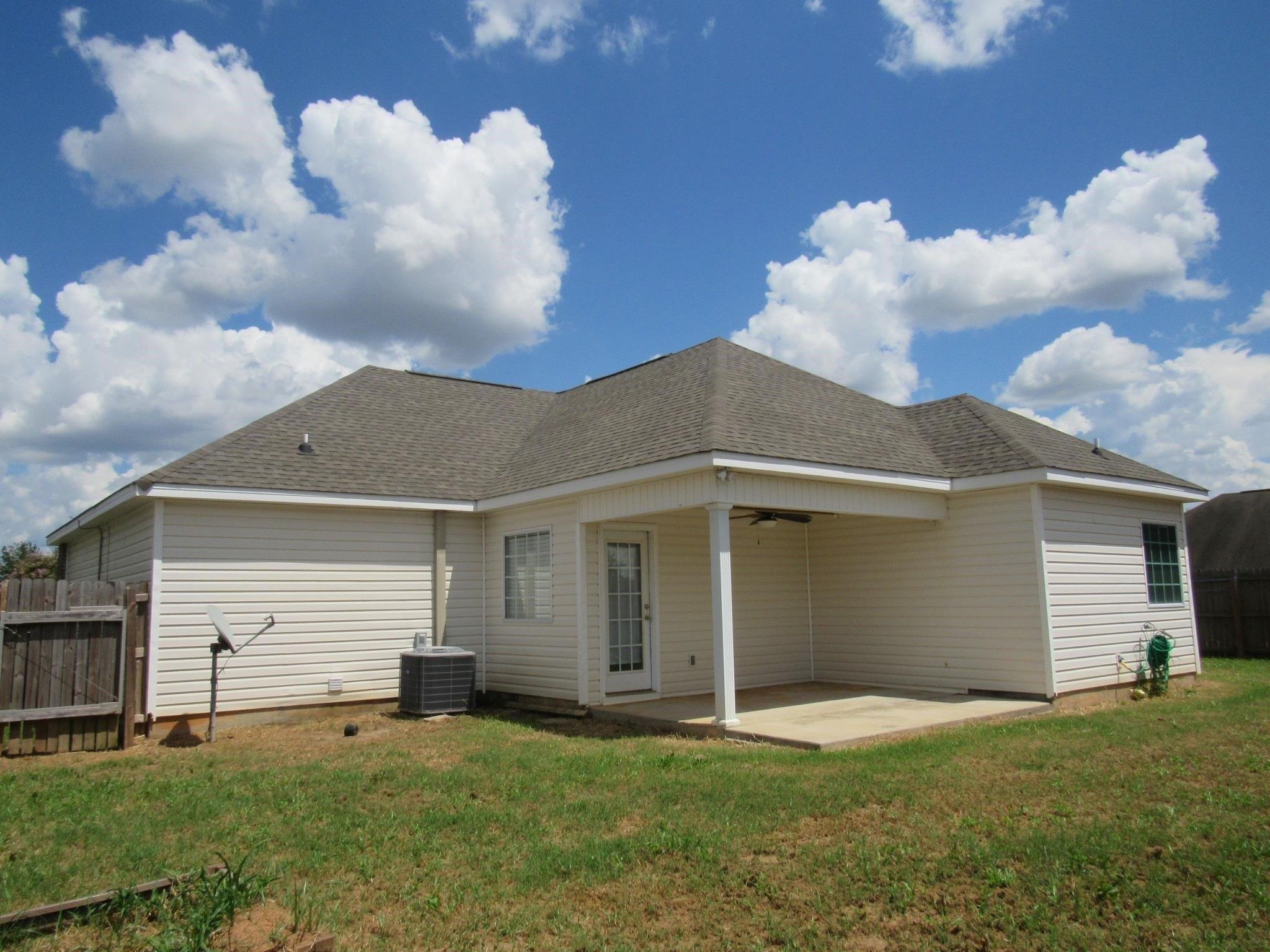 Covington Cv, Byron, GA 31008