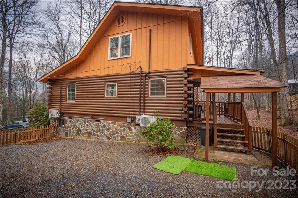 Spring Lake Rd, Maggie Valley, NC 28751