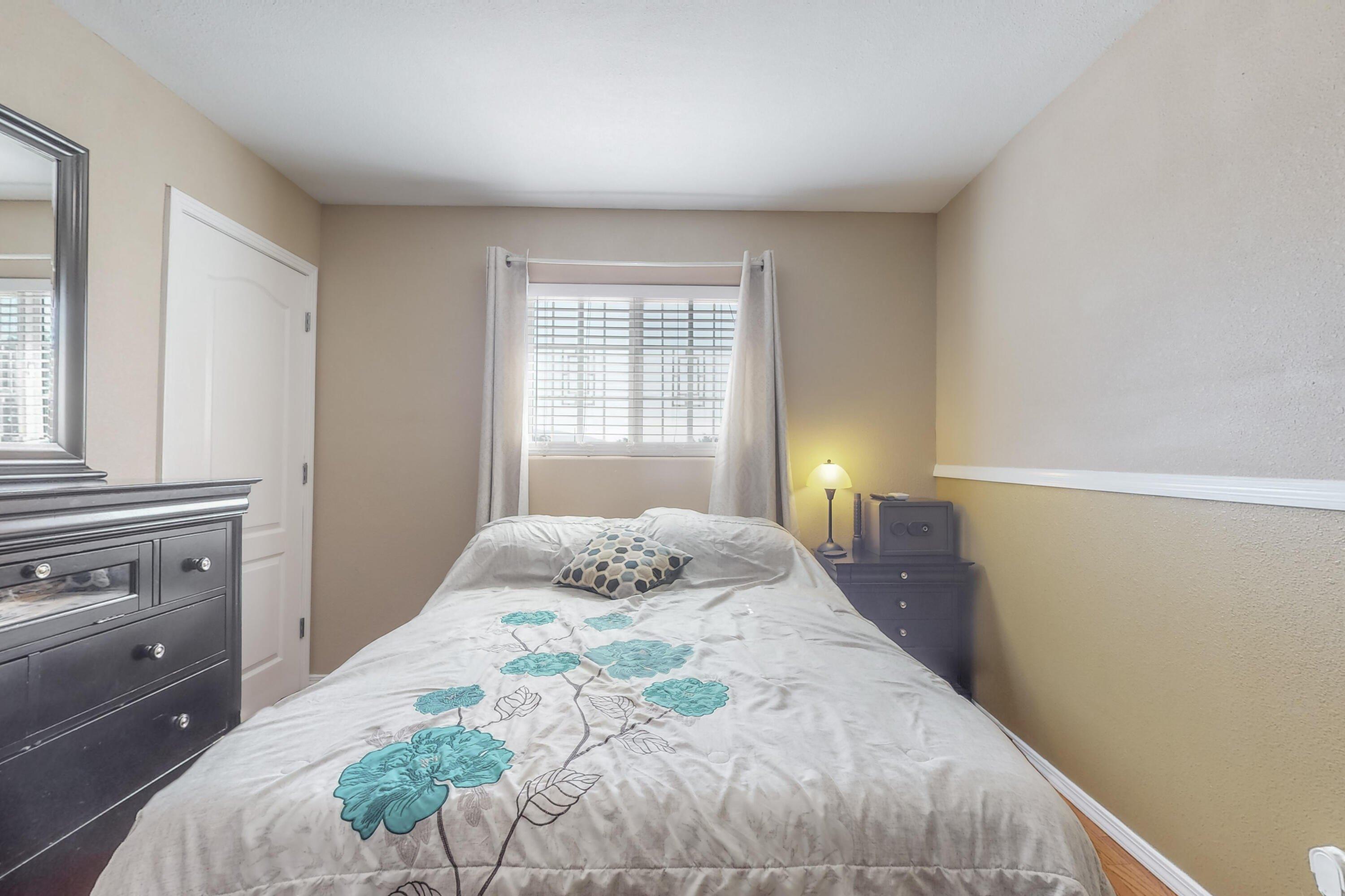 Mimbres St Sw, Albuquerque, NM 87121