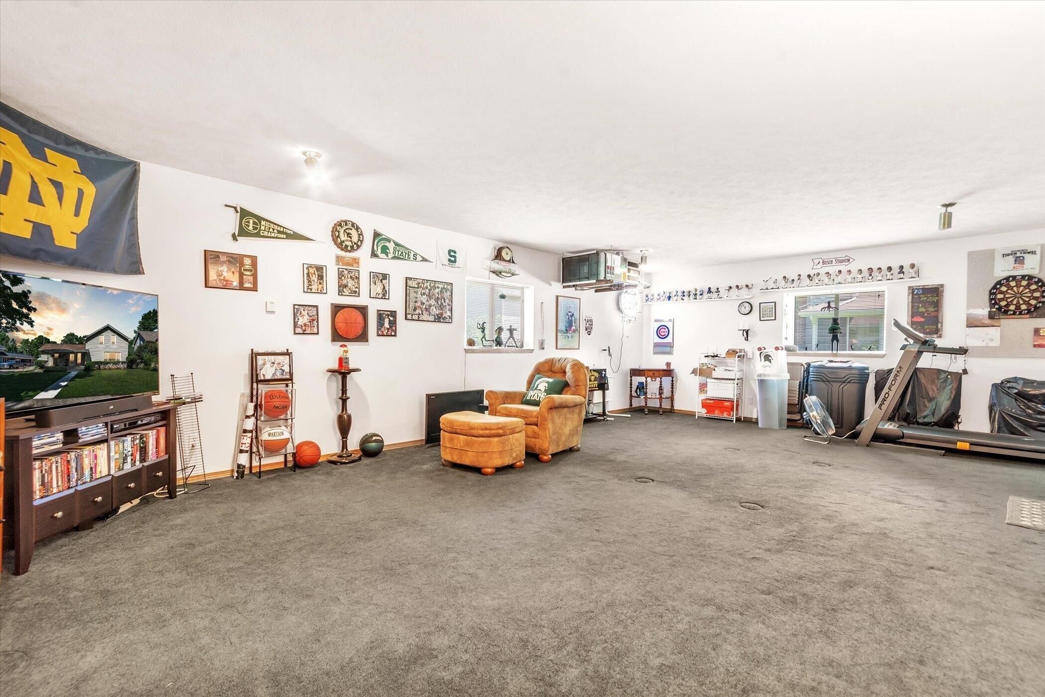 N Main St, Bellevue, MI 49021
