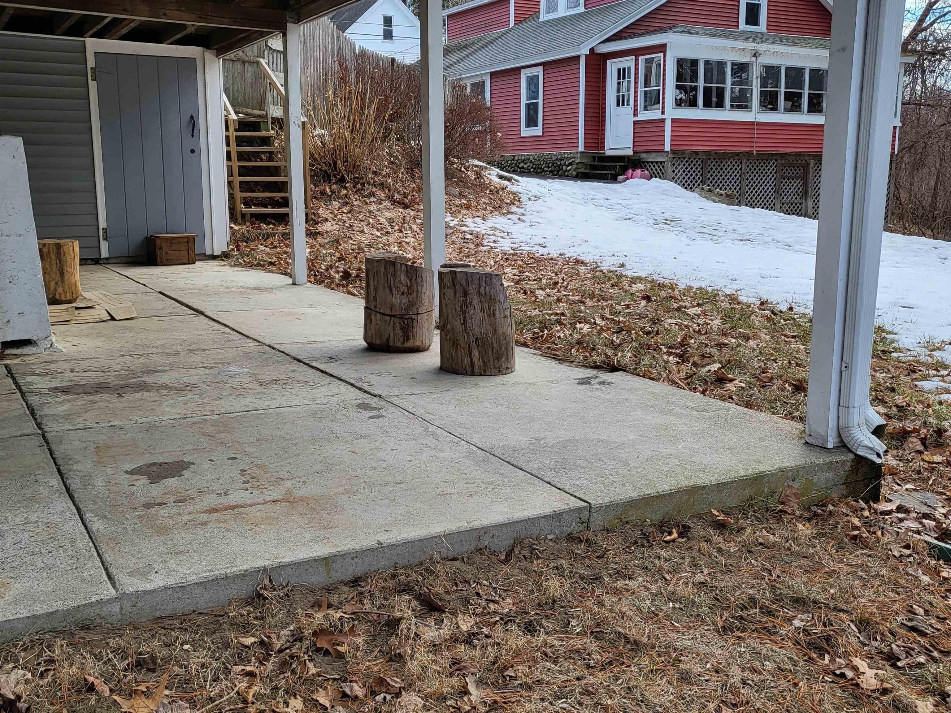 Maple Ave, Hudson, NH 03051