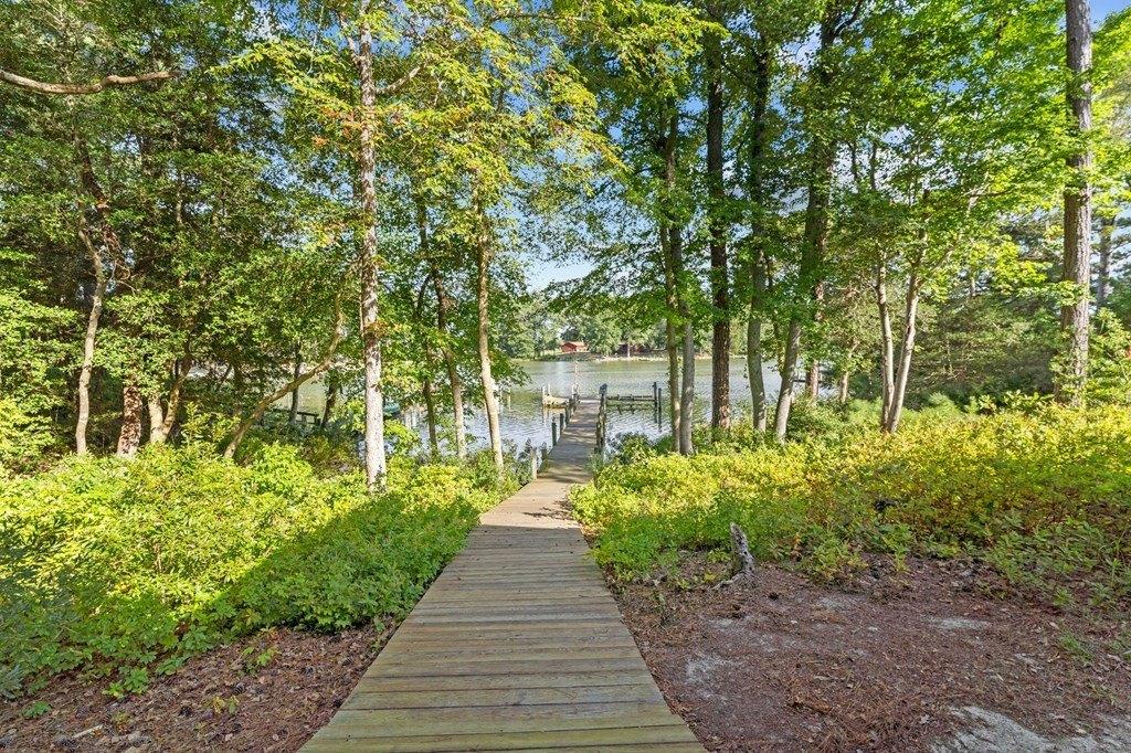 Portal Dr, Montross, VA 22520