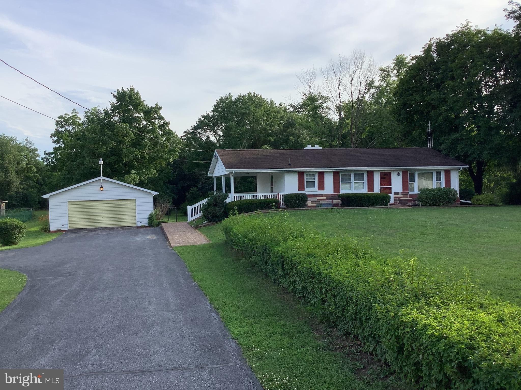 Hedgesville Rd, Hedgesville, WV 25427