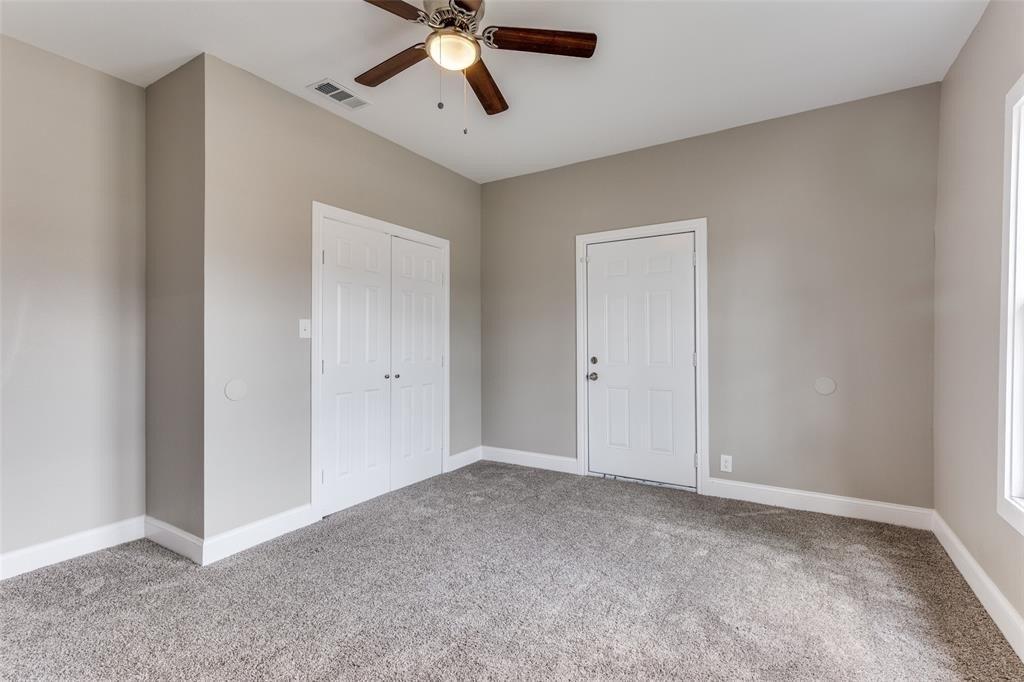 Marion Ave, Fort Worth, TX 76104