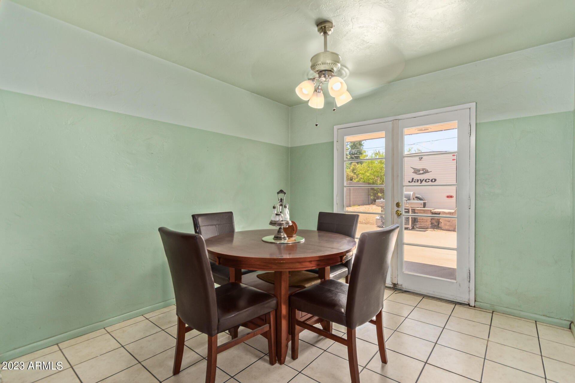W Vista Ave, Glendale, AZ 85301