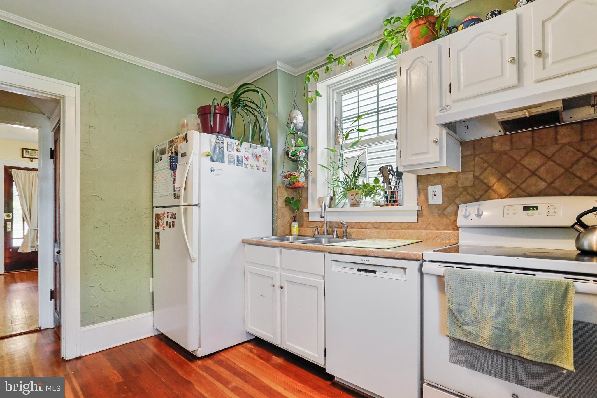 N Mildred St, Charles Town, WV 25414