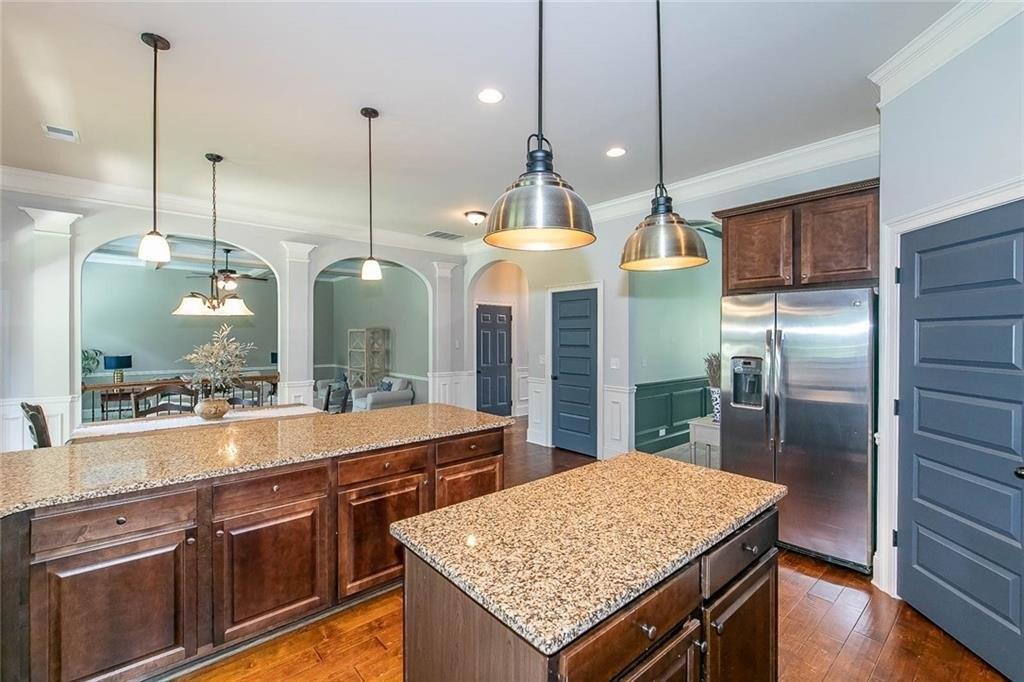 Bay Crest Ct, Loganville, GA 30052