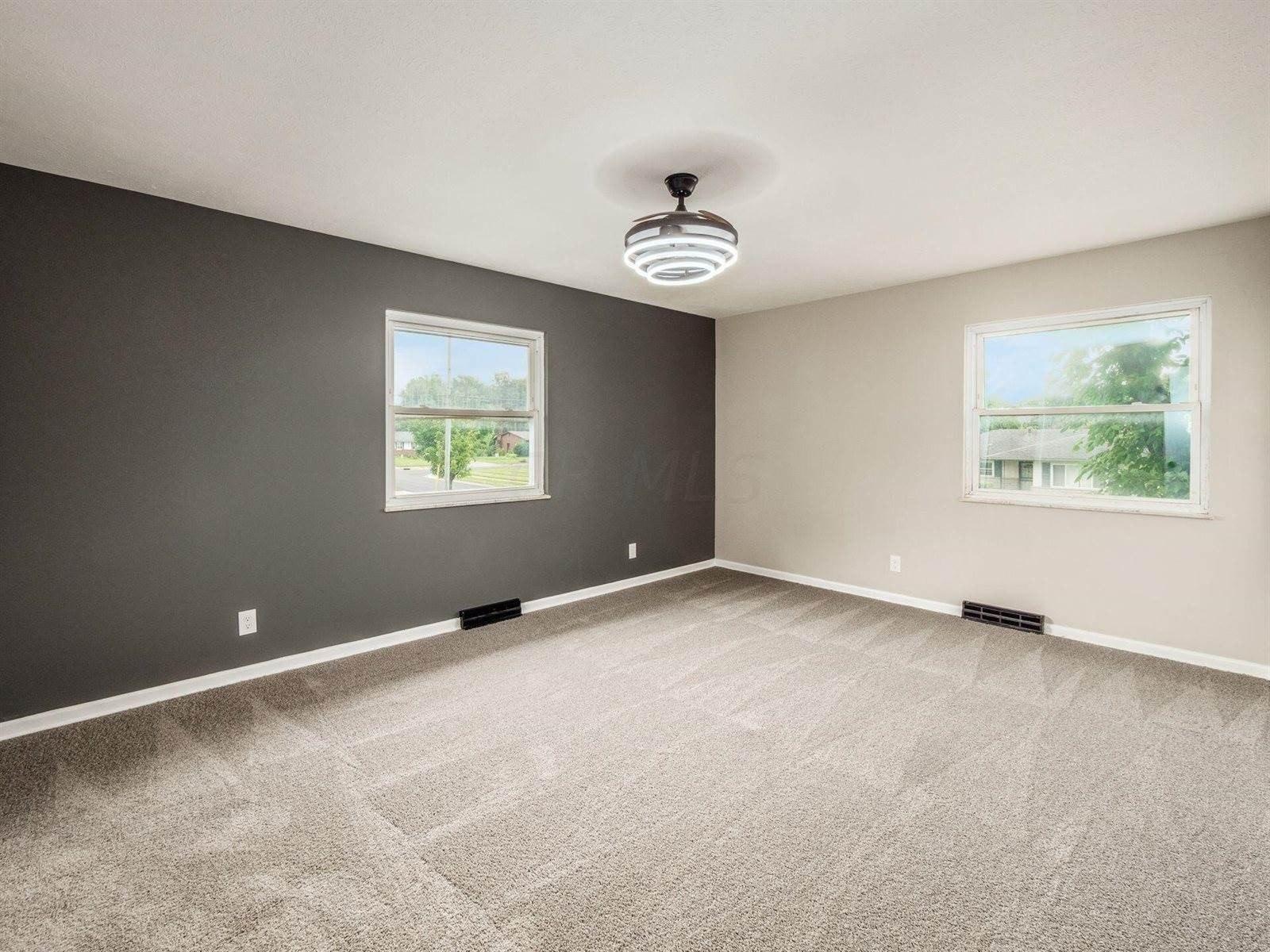 Almont Dr, Columbus, OH 43229