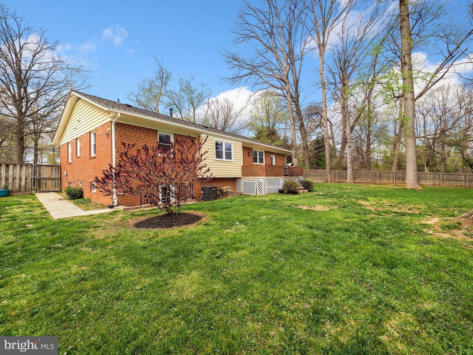 Parkland Ct, Rockville, MD 20853