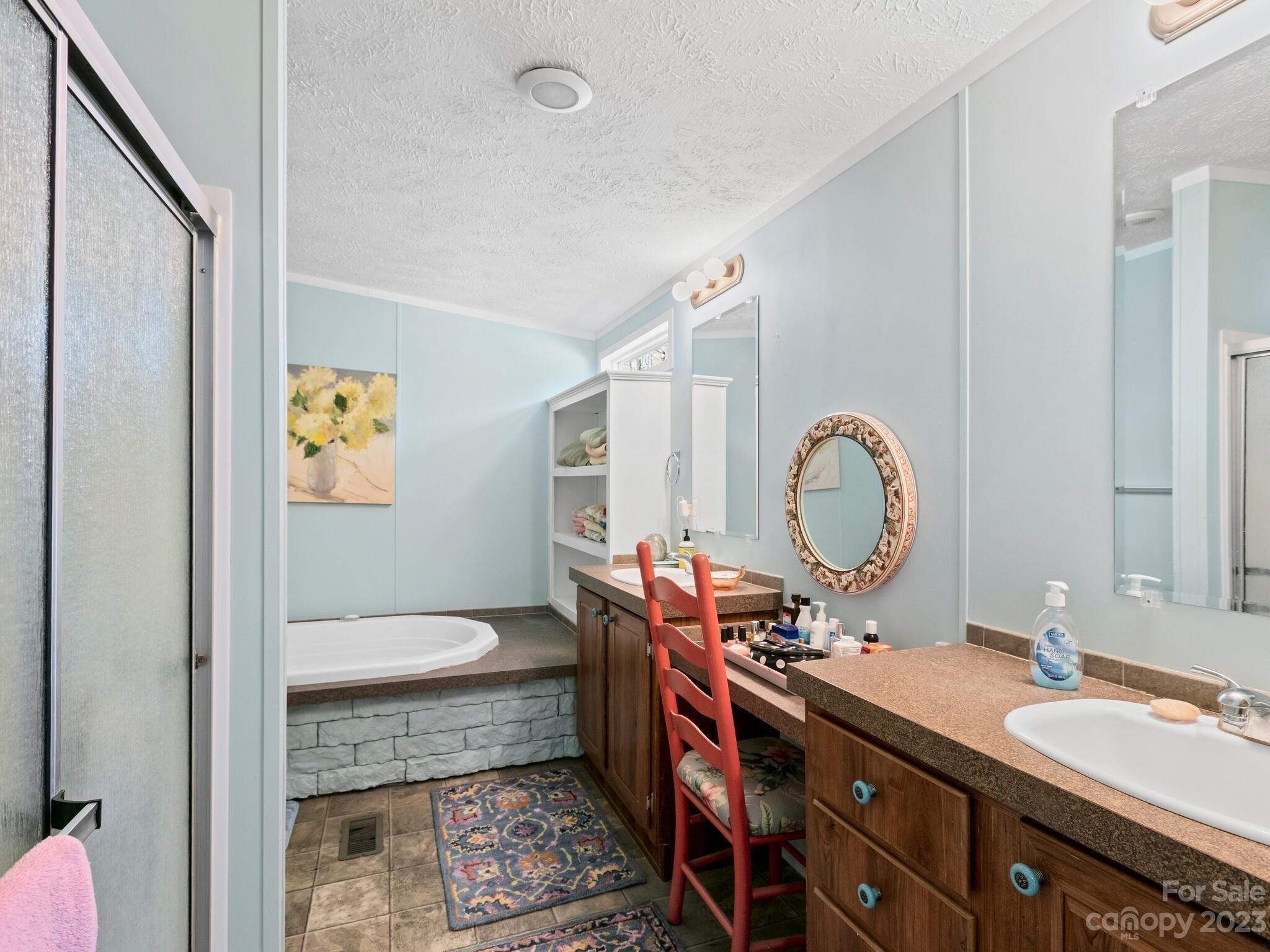 Brandon Ln, Weaverville, NC 28787