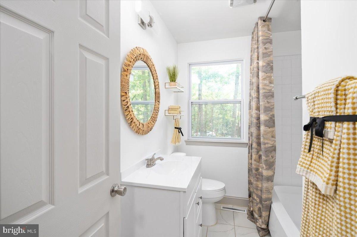 Tall Pines Ave, Locust Grove, VA 22508