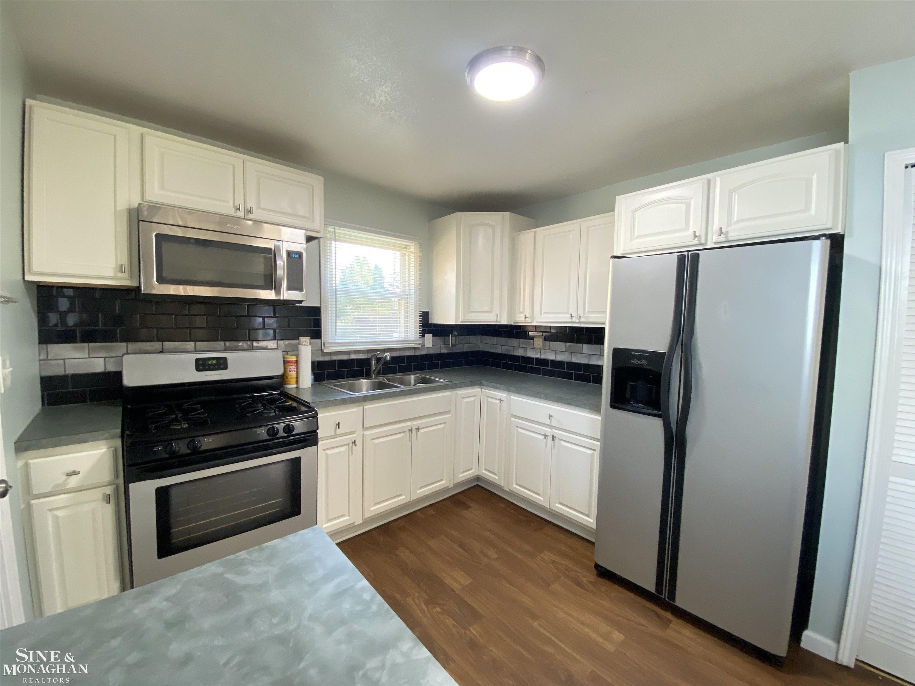 Atlantic Ave, Warren, MI 48091