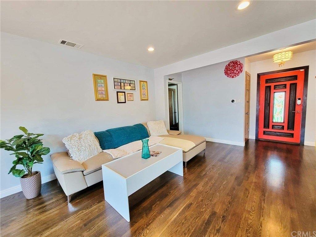 Berg St, Sylmar, CA 91342