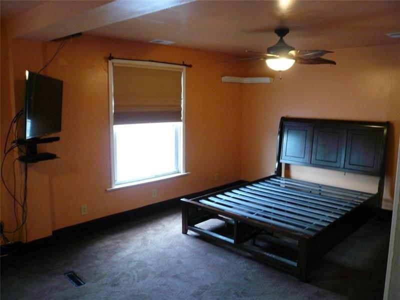 E 7th Ave, Tarentum, PA 15084