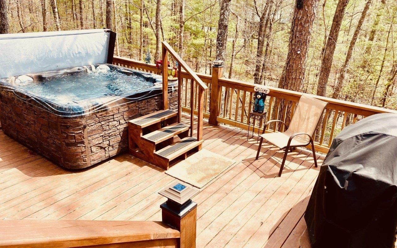Michelle Cir, Ellijay, GA 30540