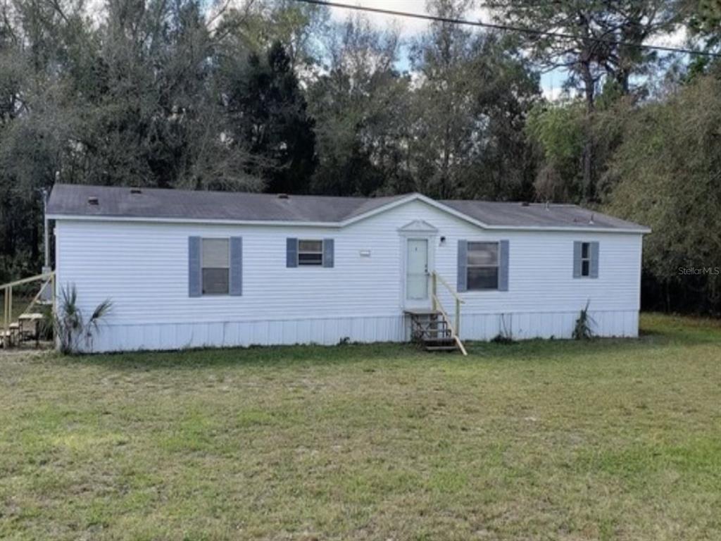 W Avocado St, Crystal River, FL 34429