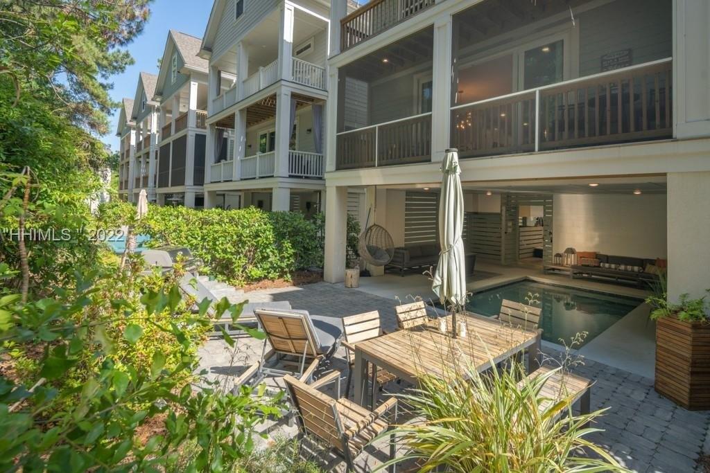 Sandcastle Ct, Hilton Head Island, SC 29928