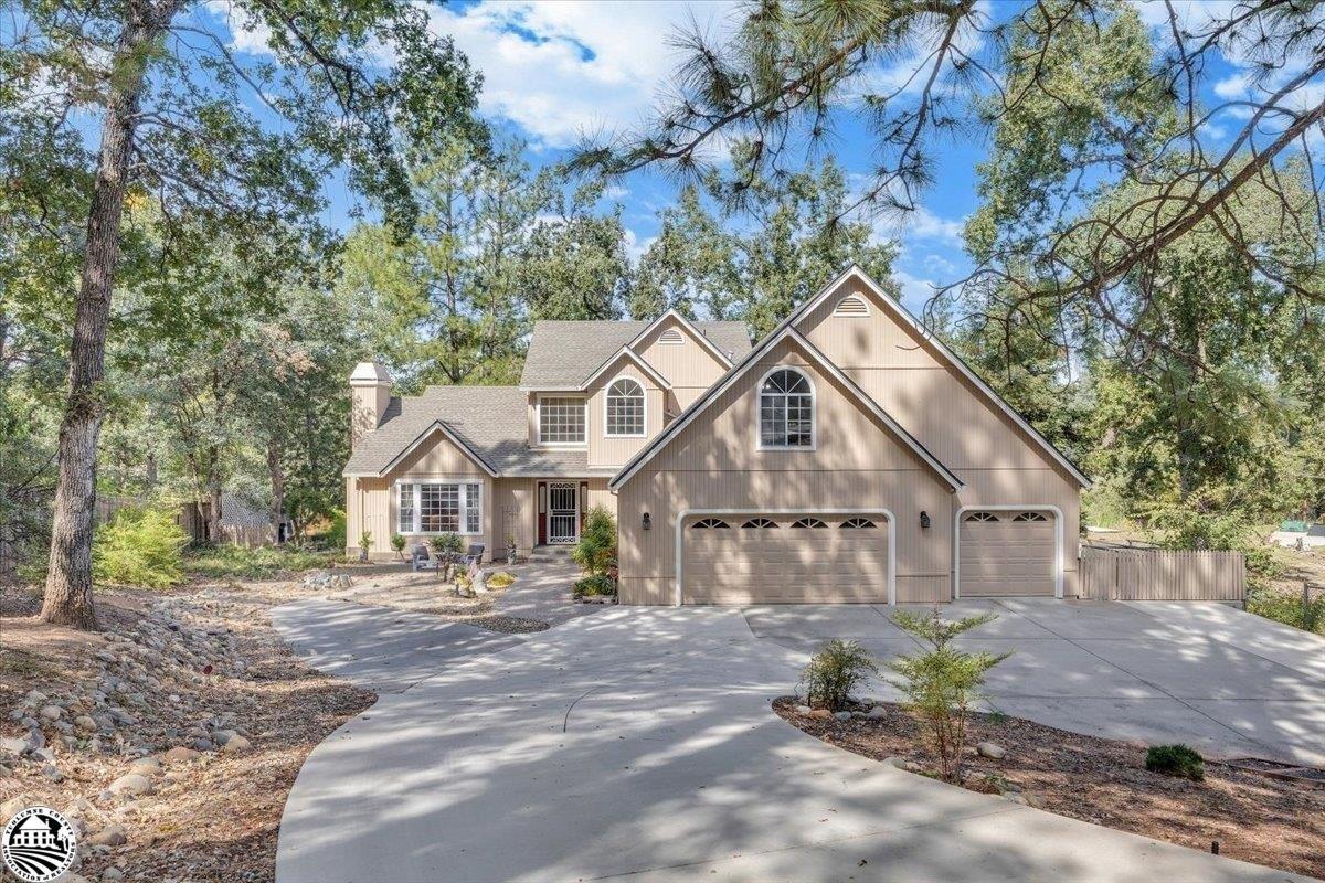Sherry Ct, Soulsbyville, CA 95372