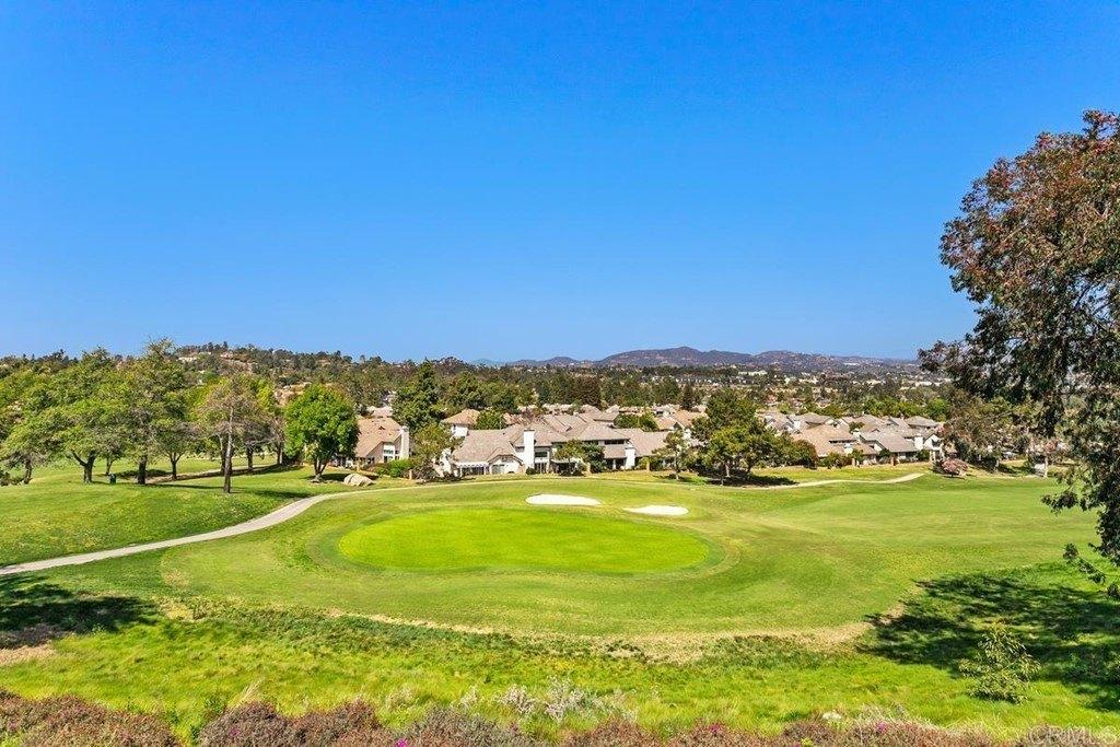 Links Way, Vista, CA 92081