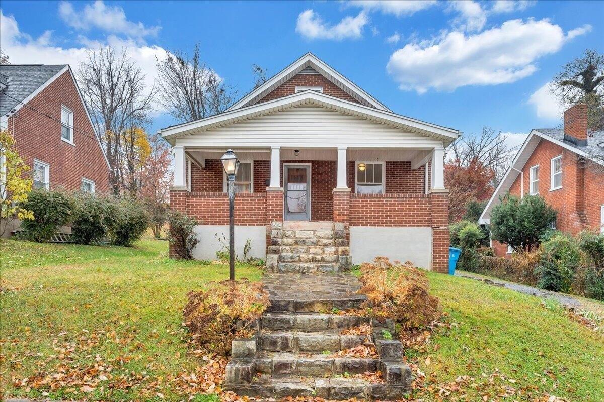 Greenland Ave Nw, Roanoke, VA 24012