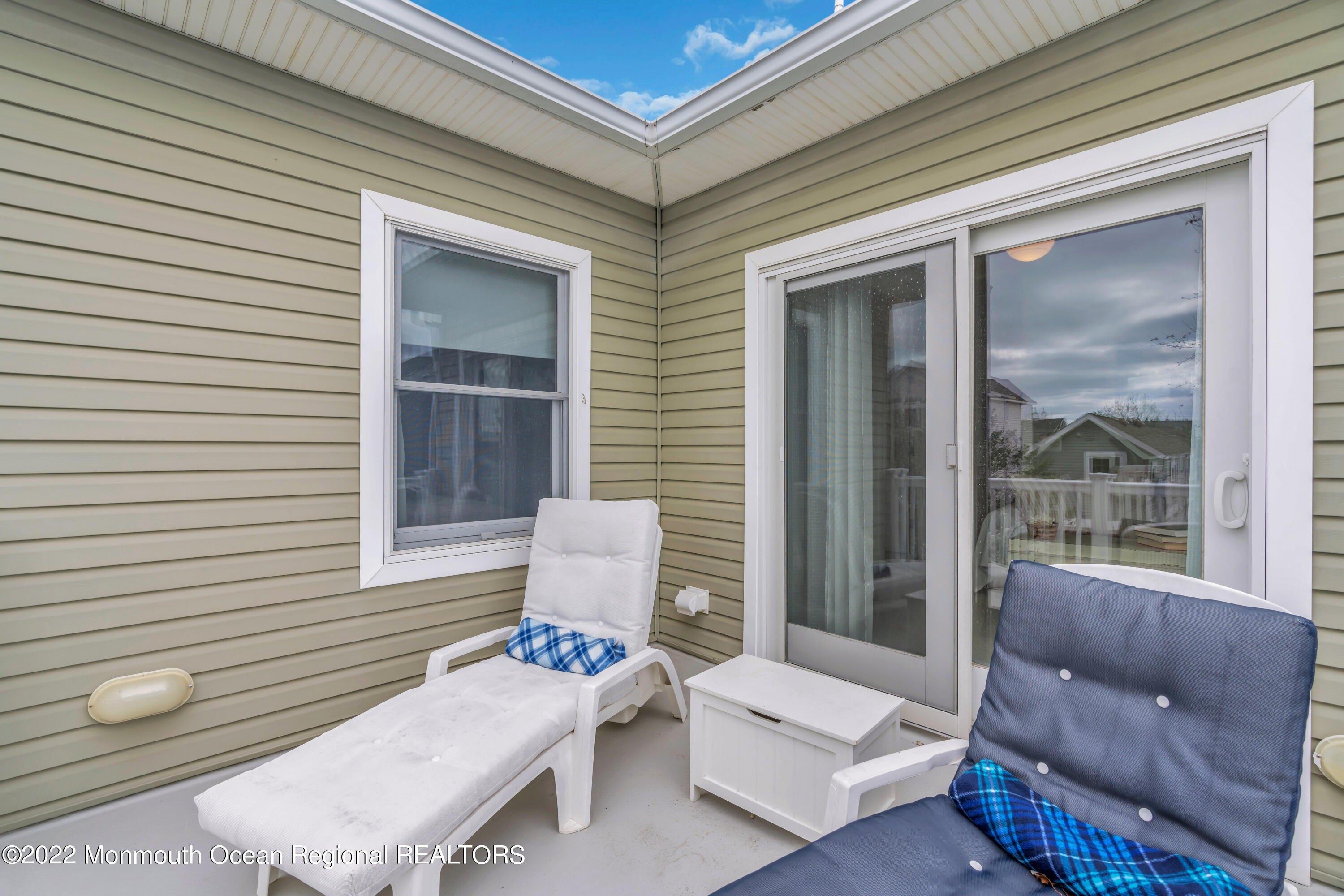 E 20th St, Long Beach Township, NJ 08008