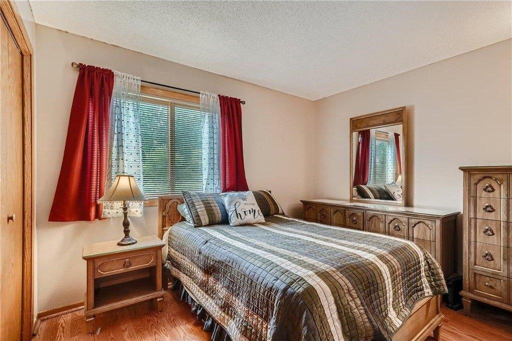 Robinson Dr Nw, Minneapolis, MN 55433